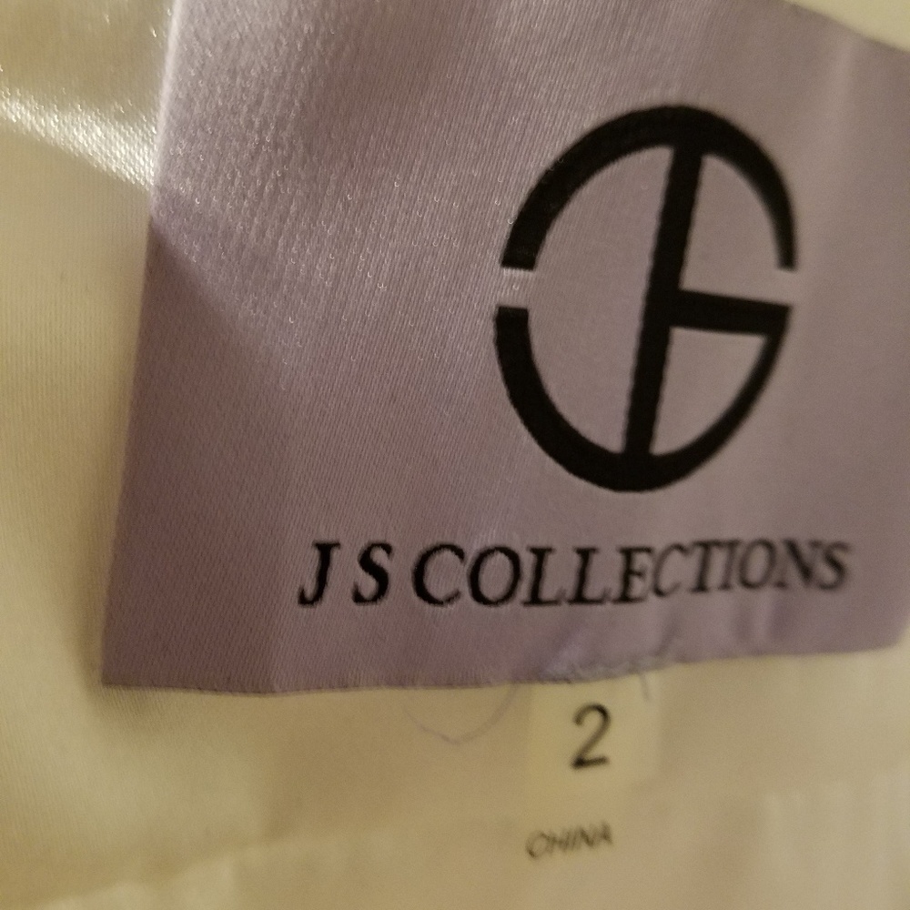 Dress - Picture 3 of 3